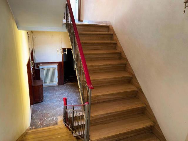 Villa Indipendente in vendita a Carmignano, Toscana