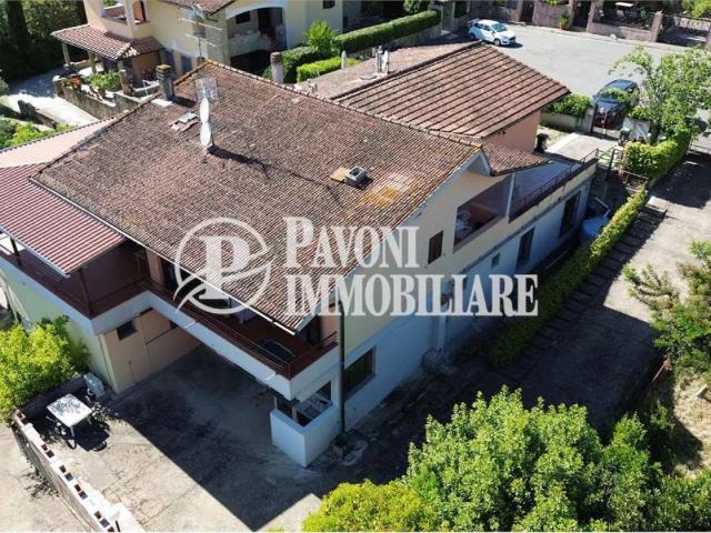 Villa Indipendente in vendita a La Serra, Carmignano