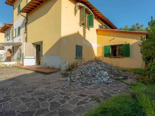Villa Indipendente in vendita a Carmignano, Comeana Villa Indipendente in vendita a Carmignano, Comeana