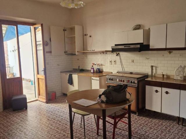 Villa Indipendente in vendita a Carmignano, Toscana