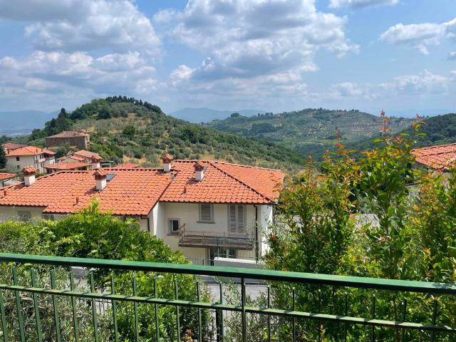 Villa Indipendente in vendita a Carmignano, Chiesino