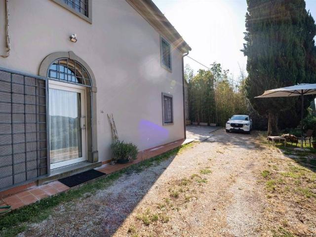 Villa Indipendente in vendita a Quarrata, Toscana