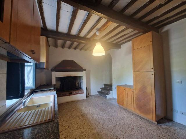 Villa Indipendente in vendita a Carmignano, Castello