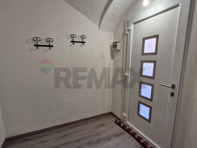 Villa Indipendente in vendita a Carnago, Lombardia