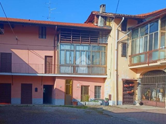 Villa Indipendente in vendita a Carnago, Lombardia