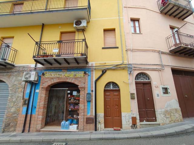 Villa Indipendente in vendita a Caronia, Sicilia