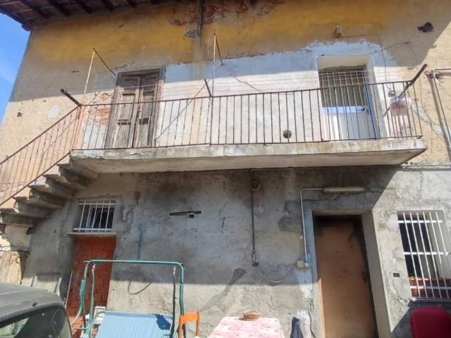 Villa Indipendente in vendita a Bariola, Caronno Pertusella