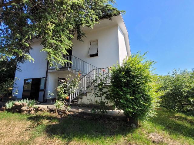 Villa Indipendente in vendita a Carpaneto Piacentino, Reggio Emilia
