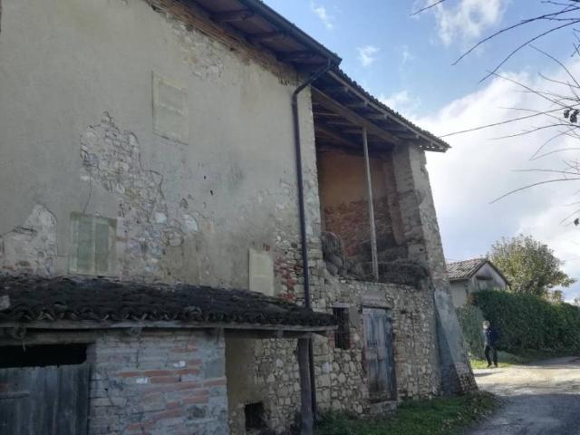Villa Indipendente in vendita a Carpaneto Piacentino, Reggio Emilia