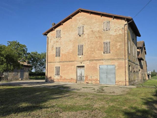Villa Indipendente in vendita a Unione delle Terre d'Argine, Carpi