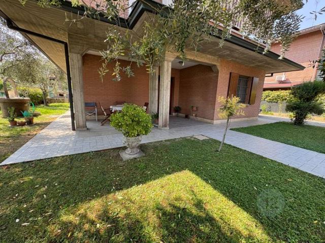 Villa Indipendente in vendita a Unione delle Terre d'Argine, Carpi