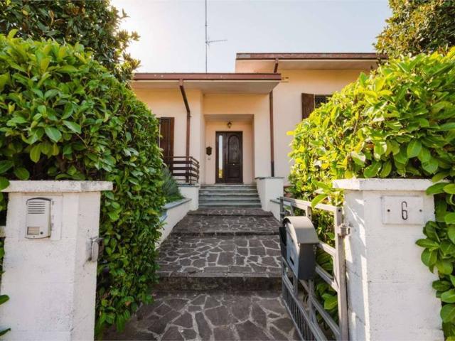 Villa Indipendente in vendita a Fossoli, Carpi