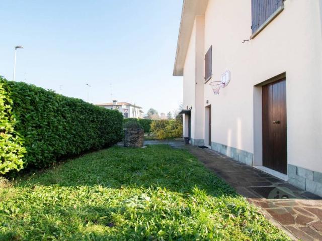 Villa Indipendente in vendita a Unione delle Terre d'Argine, Carpi