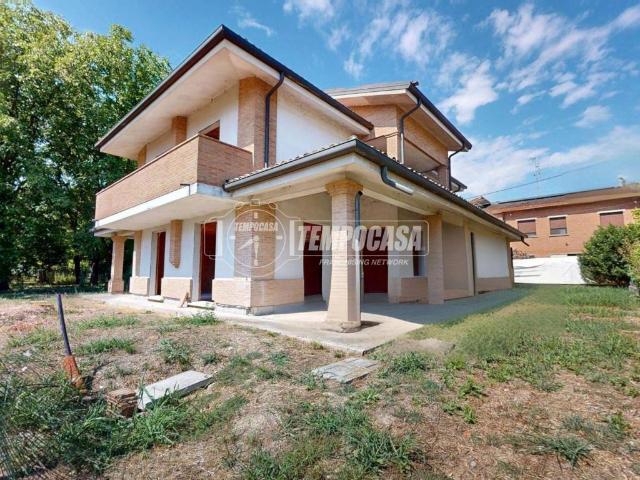 Villa Indipendente in vendita a Unione delle Terre d'Argine, Carpi