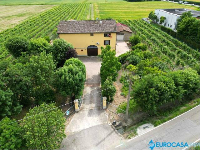 Villa Indipendente in vendita a Unione delle Terre d'Argine, Carpi
