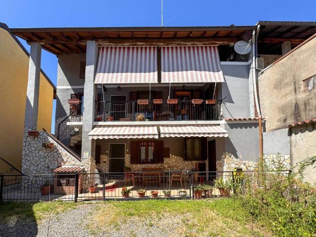 Villa Indipendente in vendita a Piemonte, Novara