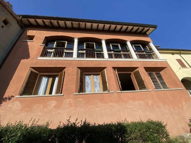 Villa Indipendente in vendita a Appennino Reggiano, Re