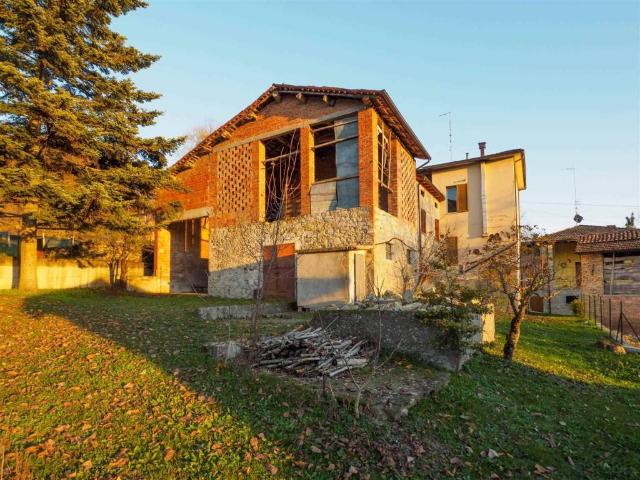 Villa Indipendente in vendita a Appennino Reggiano, Re