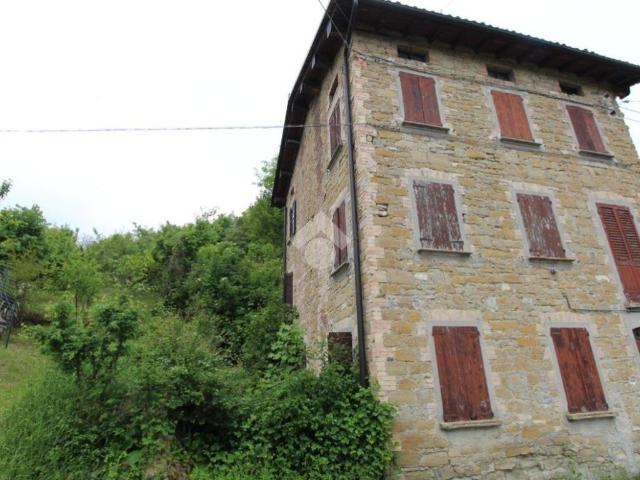 Villa Indipendente in vendita a Appennino Reggiano, Re