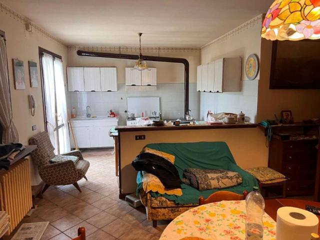 Villa Indipendente in vendita a Appennino Reggiano, Re