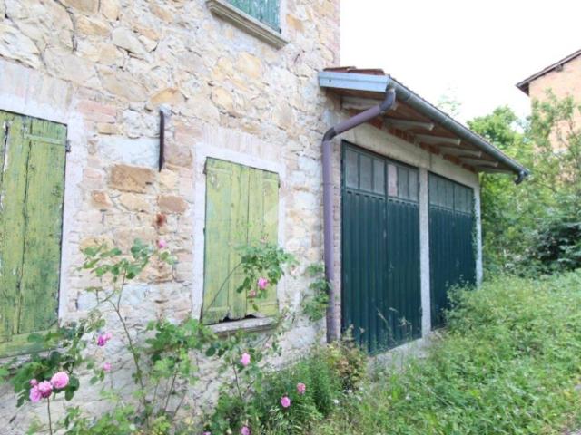 Villa Indipendente in vendita a Appennino Reggiano, Re