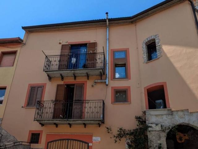 Villa Indipendente in vendita a Carpinone, Molise