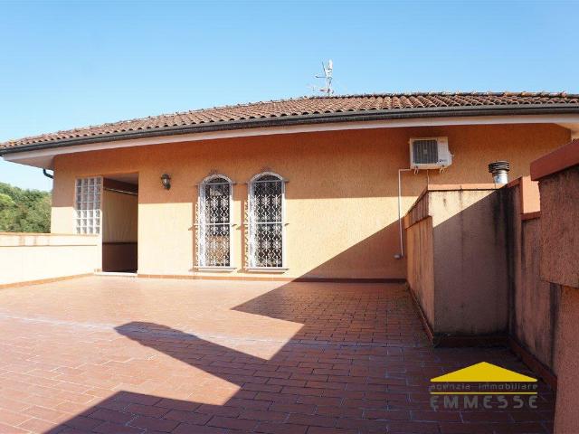 Villa Indipendente in vendita a Carrara, Toscana