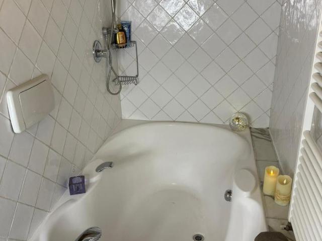 Villa Indipendente in vendita a Carrara, Toscana