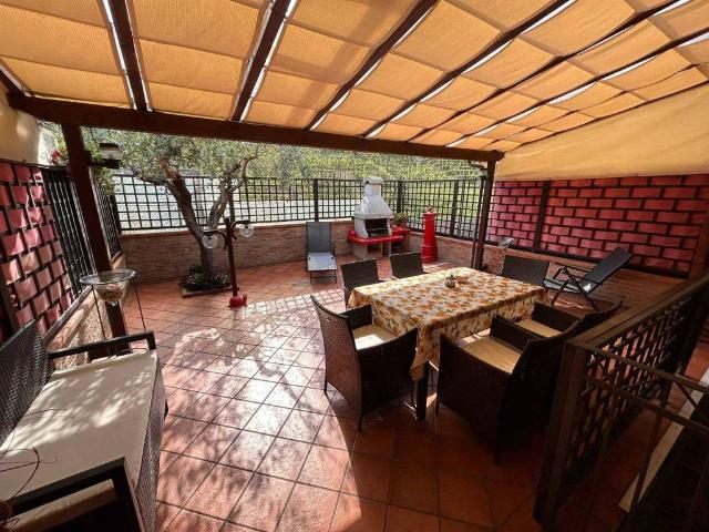 Villa Indipendente in vendita a Bonascola, Carrara