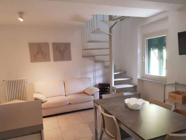Villa Indipendente in vendita a Carrara, Toscana