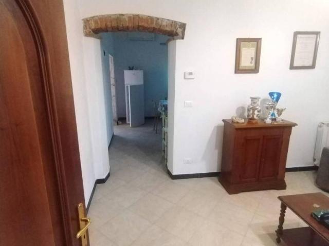 Villa Indipendente in vendita a Sant'Antonio, Carrara