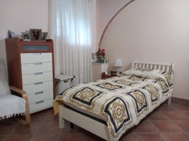 Villa Indipendente in vendita a Fabbrica, Carrara