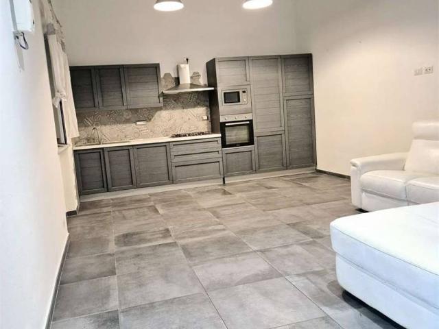 Villa Indipendente in vendita a Marina di Carrara, Carrara