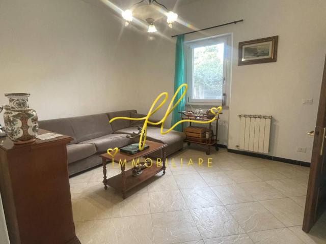 Villa Indipendente in vendita a Sant'Antonio, Carrara