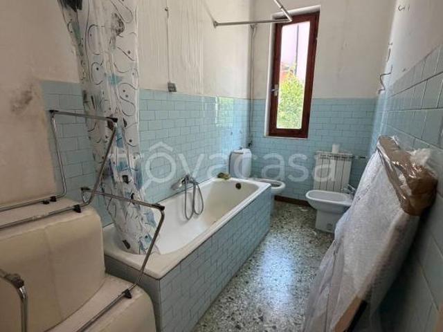 Villa Indipendente in vendita a Marina di Carrara, Carrara