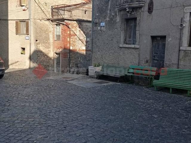 Villa Indipendente in vendita a Poggio Cinolfo, Carsoli