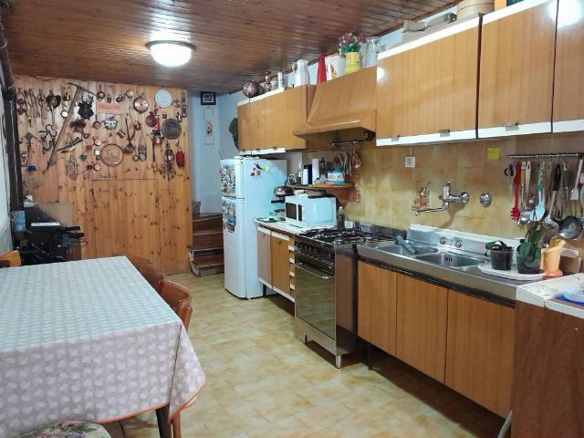 Villa Indipendente in vendita a Carsoli, Abruzzo