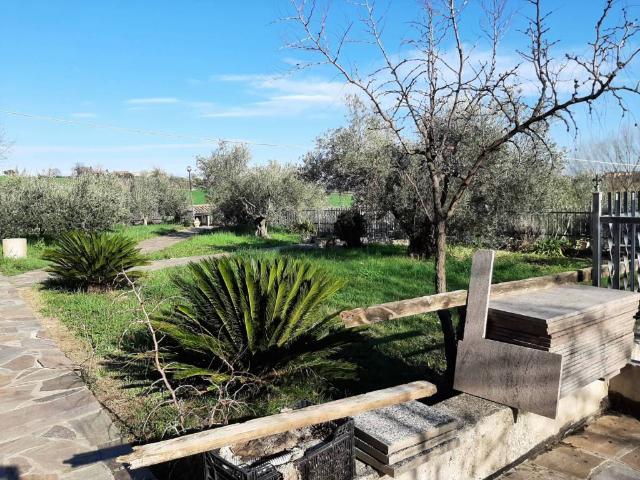 Villa Indipendente in vendita a Marche, Pesaro E Urbino