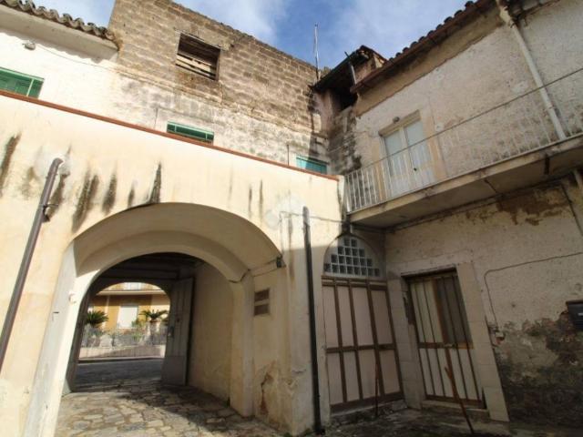 Rustico in vendita a Casagiove, Campania