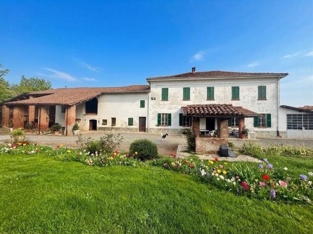 Villa Indipendente in vendita a Casal Cermelli, Alessandria
