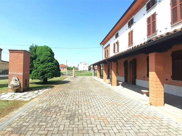 Villa Indipendente in vendita a Piemonte, Alessandria