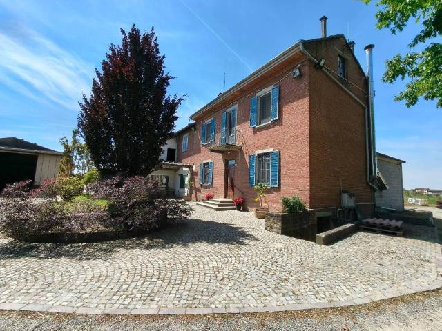 Villa Indipendente in vendita a Piemonte, Alessandria
