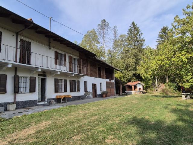 Villa Indipendente in vendita a Casalborgone, Torino