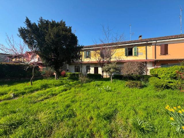 Villa Indipendente in vendita a Casalbuttano ed Uniti, Casalbuttano