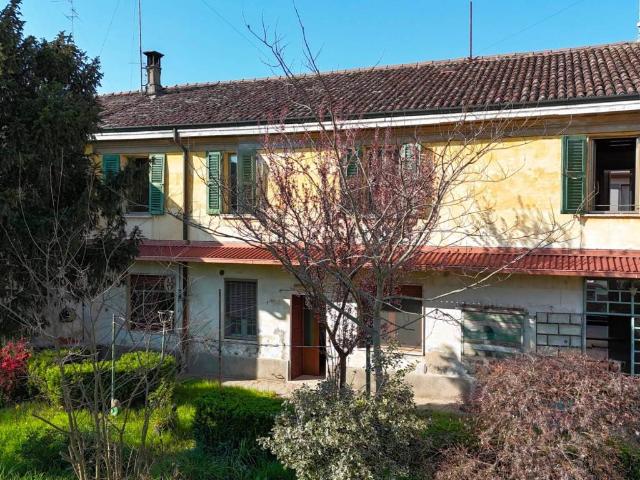 Villa Indipendente in vendita a Casalbuttano ed Uniti, Casalbuttano