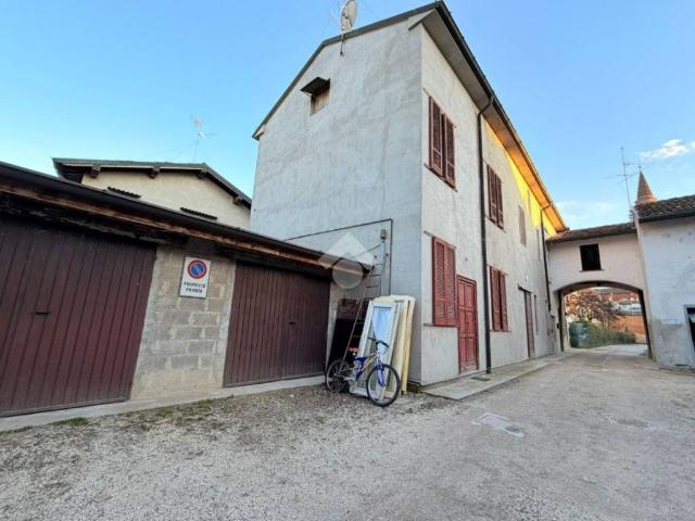 Villa Indipendente in vendita a Casalbuttano ed Uniti, Casalbuttano