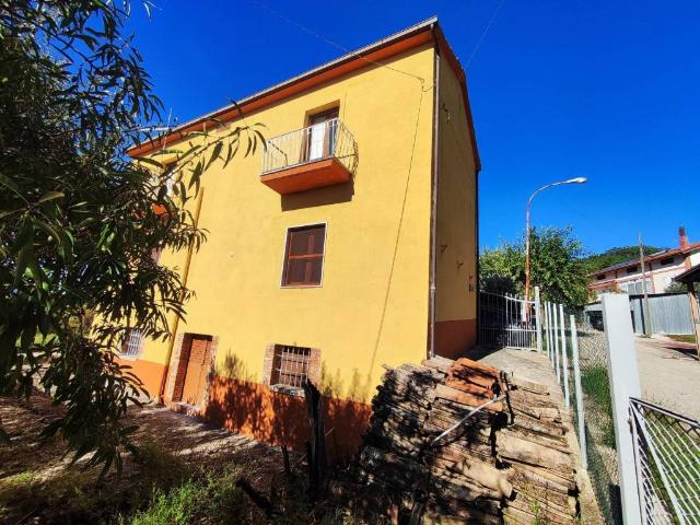 Villa Indipendente in vendita a Casalduni, Campania