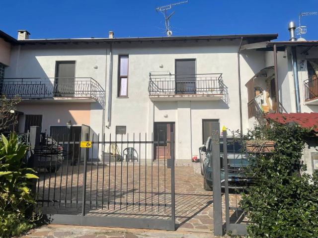 Villa Indipendente in vendita a Casale Litta, Lombardia