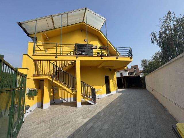 Villa Indipendente in vendita a Ronzone, Piemonte