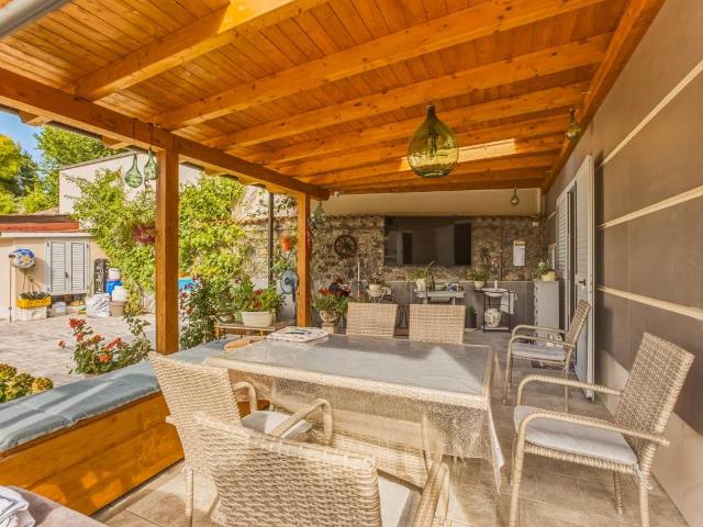 Villa Indipendente in vendita a Salvaterra, Casalgrande